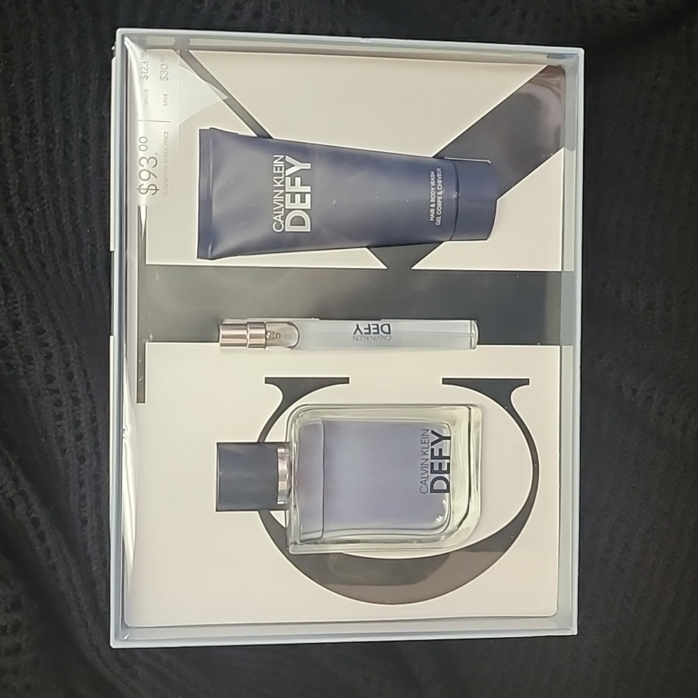 Calvin Klein Defy Men's set